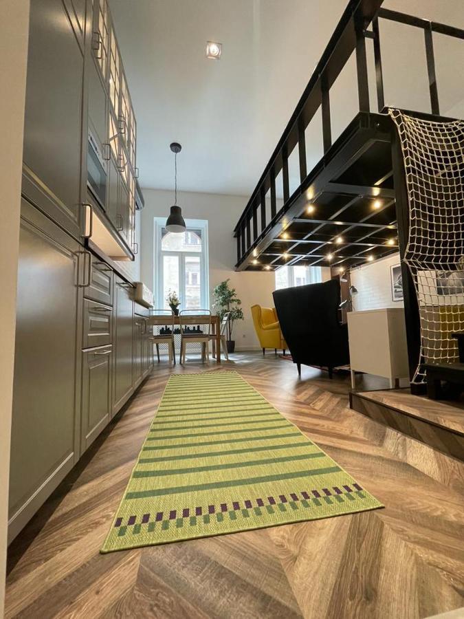 Appartamento Awesome Loft - King Street Budapest Esterno foto